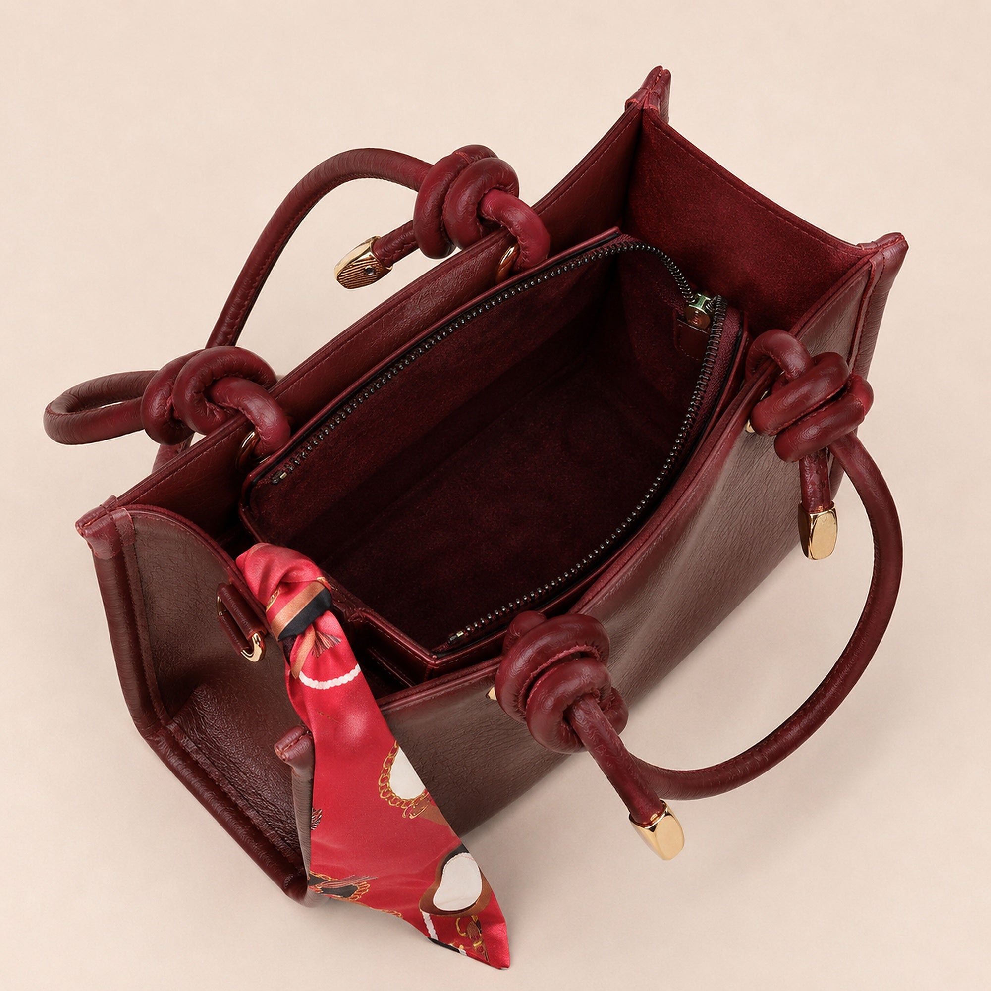 Sella Bordo Renk Fularlı Kadın El ve Omuz Çantası 21x16 cm